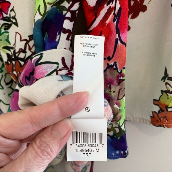 Karen Kane flowy multi color floral print smocked off‎ shoulder top. Size M - Picture 8 of 8